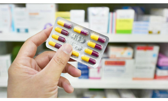 पढ़े-लिखे लोग भी नहीं जानते एंटीबायोटिक दवाएं भी हो सकती है खतरनाक