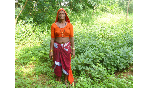 पर्यावरण को बचाने के लिए महिला किसान की जैविक खेती