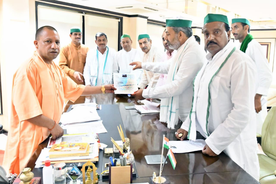 किसानों की समस्‍याओं को लेकर भाकियू ने की CM योगी से मुलाकात