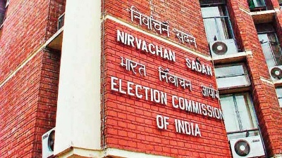 Loksabha Elections 2019: लोकसभा के छठे चरण के लिए चुनाव आयोग ने अधिसूचना जारी की