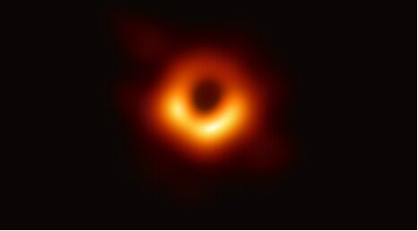 क्यों महत्वपूर्ण है ब्लैक होल की पहली तस्वीर
