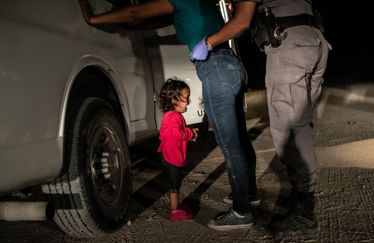 अमेरिकी सीमा पर रोती हुई बच्ची की तस्वीर को वर्ल्ड प्रेस फोटो पुरस्कार