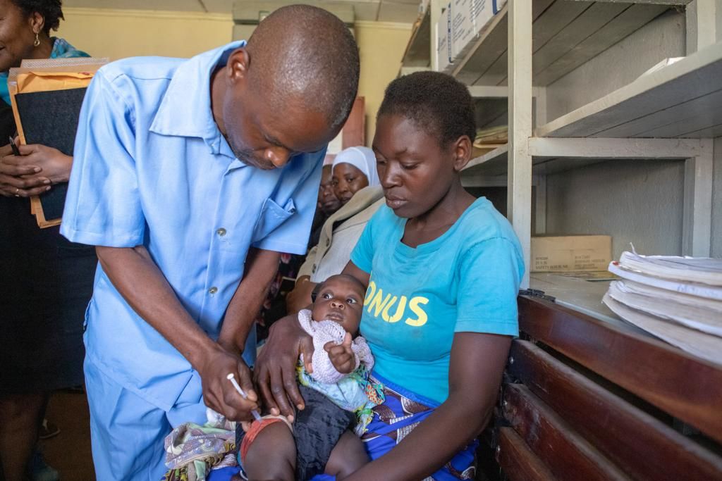अफ्रीका में लॉन्च हुआ दुनिया का पहला मलेरिया वैक्सीन