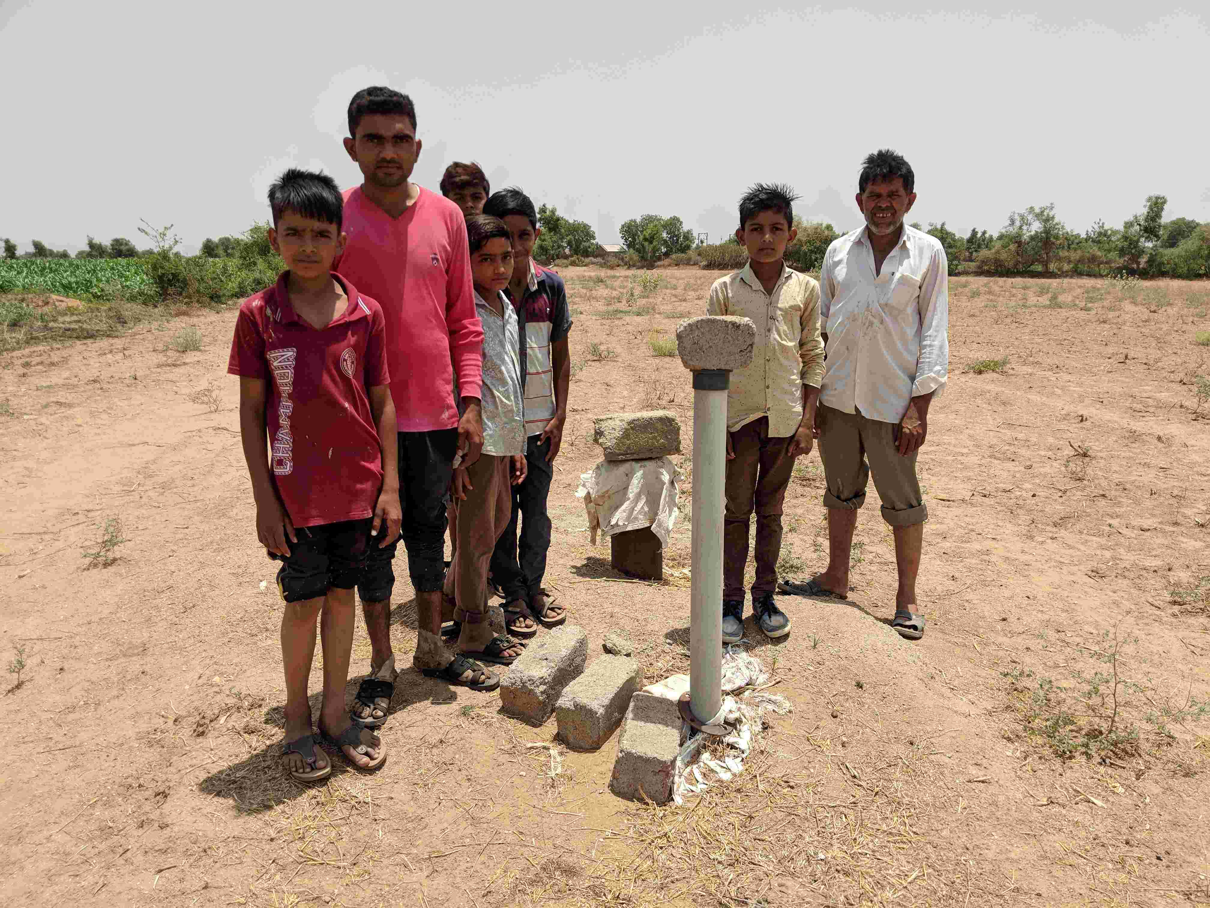 ग्राउंड रिपोर्ट: गुजरात के इस गांव में हैं करीब 600 से 700 बोरवेल, फिर भी बुझ नहीं रही प्‍यास
