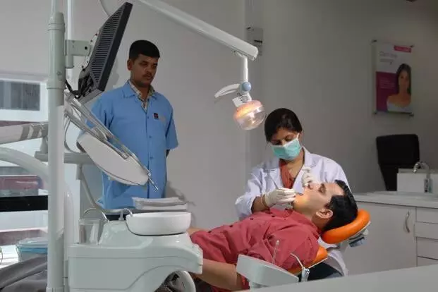 ग्रामीण इलाकों में  दंत चिकित्सा व्यवसाय को बढ़ावा दे रही सरकार