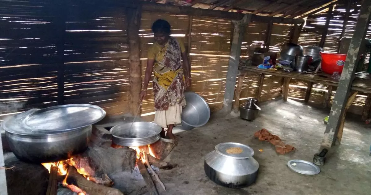 Lockdown: केरल के इस मॉडल को अपनाया तो भूखे रहने से बच सकते हैं भारत के गांव के लोग