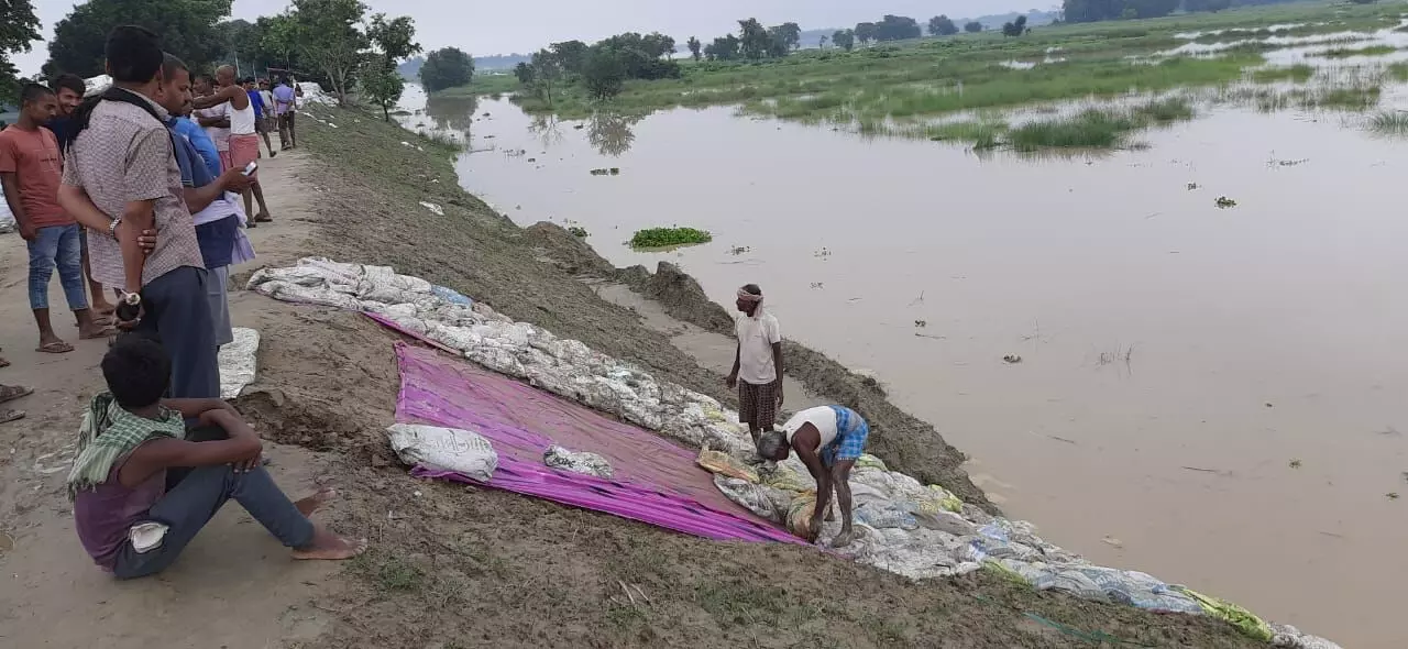 बाढ़ से बेहाल बिहार: भारत-नेपाल के सीमावर्ती गांव हर साल झेलते हैं कहर