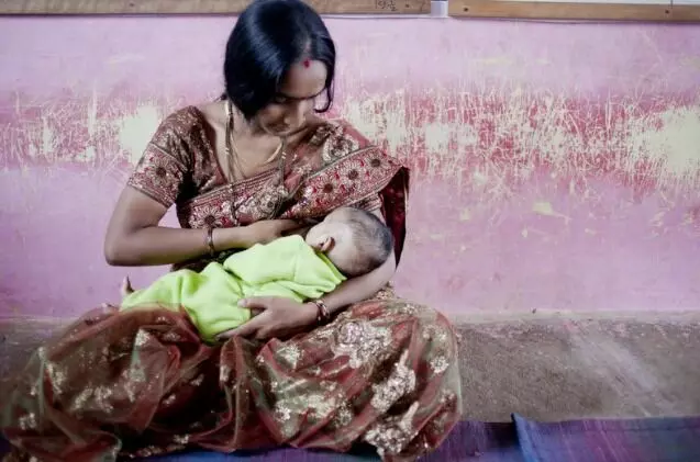 Rural India records a drop in babies being breastfed within an hour of birth