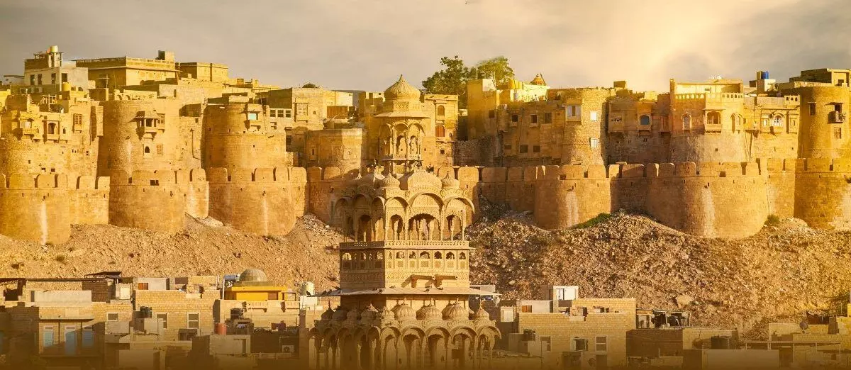 जैसलमेर का किला, अंजता की गुफाएं और डल झील से लेकर बांके बिहारी मंदिर समेत 12 प्रतिष्ठित स्थलों को चमाकाएगा जल शक्ति मंत्रालय