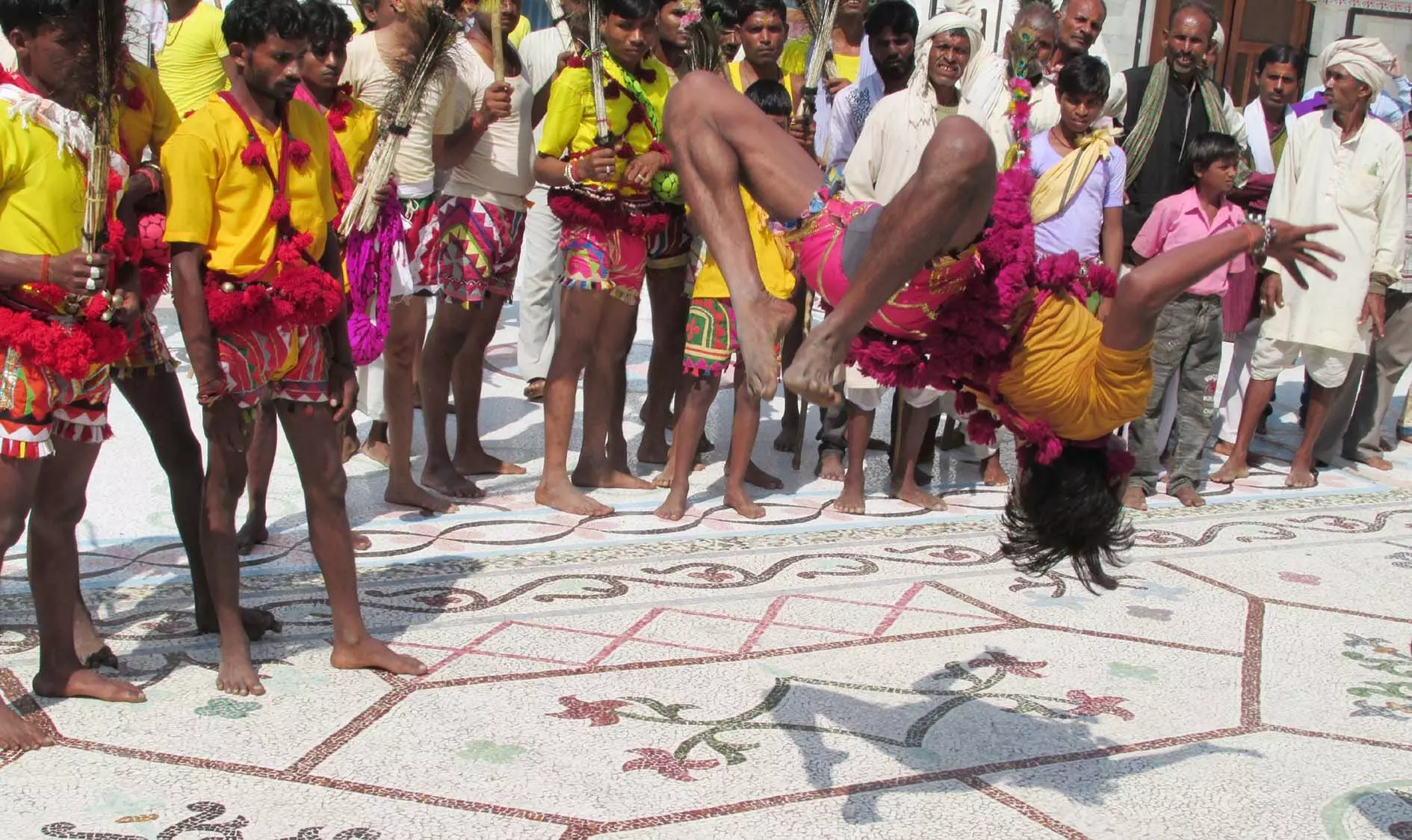 मंदिरों के शहर पन्ना में जीवंत है बुंदेलखंड क्षेत्र के दिवारी नृत्य की अनूठी परंपरा