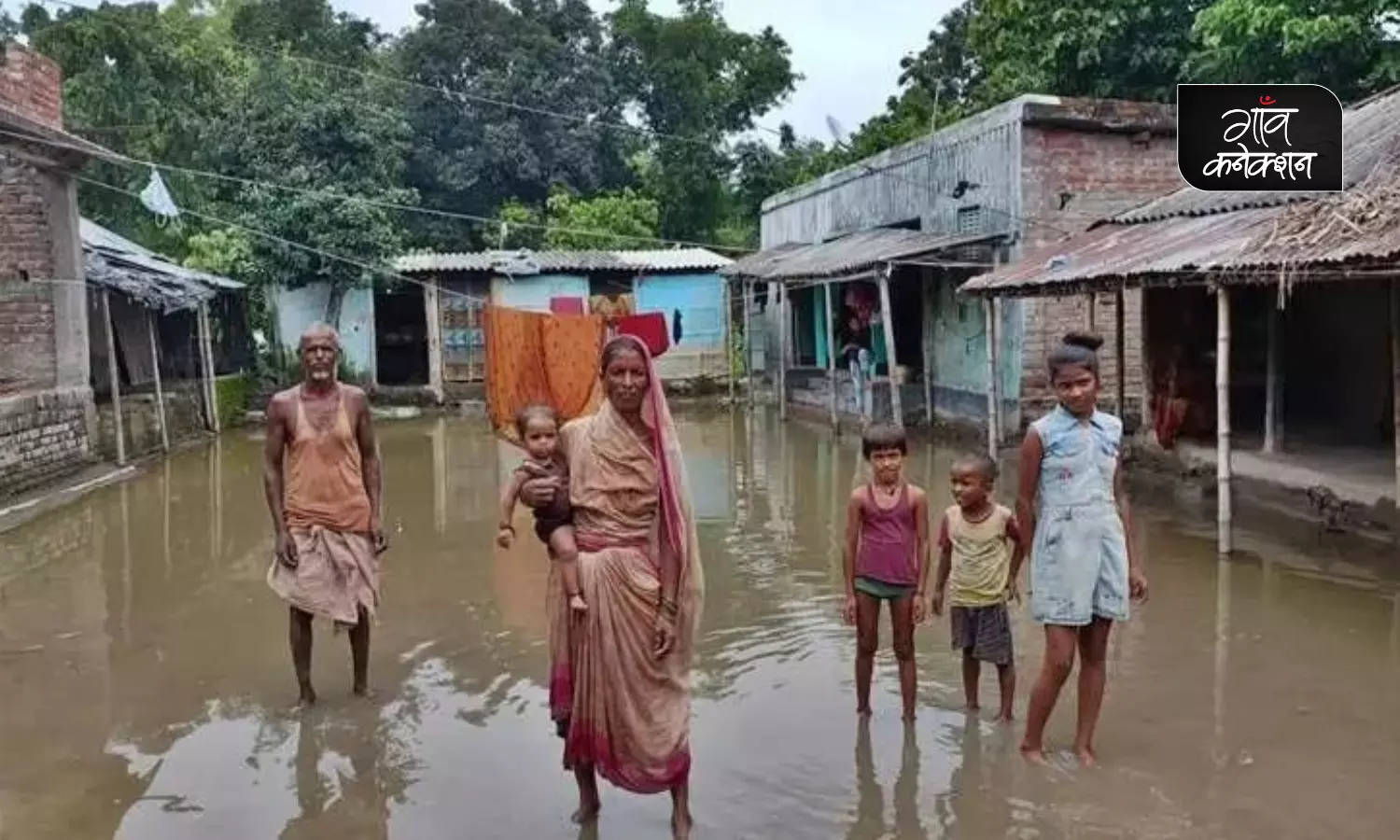 बिहार: एक तरफ किसानों को सूखे के मुआवजे की घोषणा हुई, वहीं दूसरी तरफ कई जिले बाढ़ की चपेट में आ गए