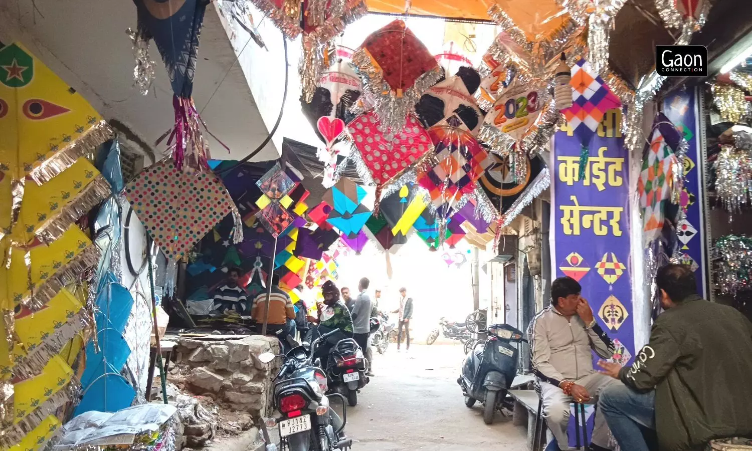 According to shopkeepers in Handipura, this year the sale of kites is low due to the extreme cold wave that has gripped north India. 