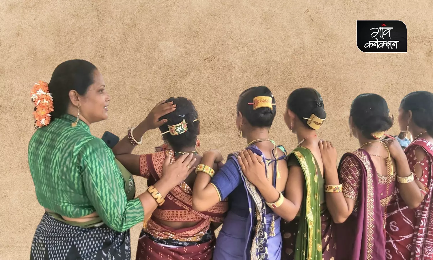 ओडिशा में बांस के गहने बना रहीं आदिवासी महिलाएं, इन गहनों के विदेशों में भी हैं खरीददार