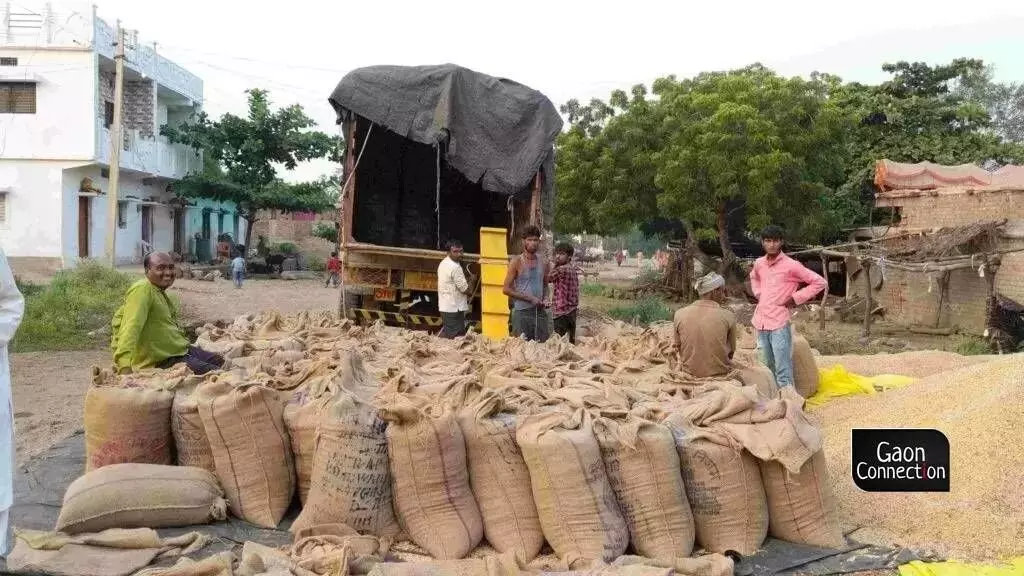 Rising retail prices of rice & low kharif sowing pushes Indian govt to ban export of non-basmati rice