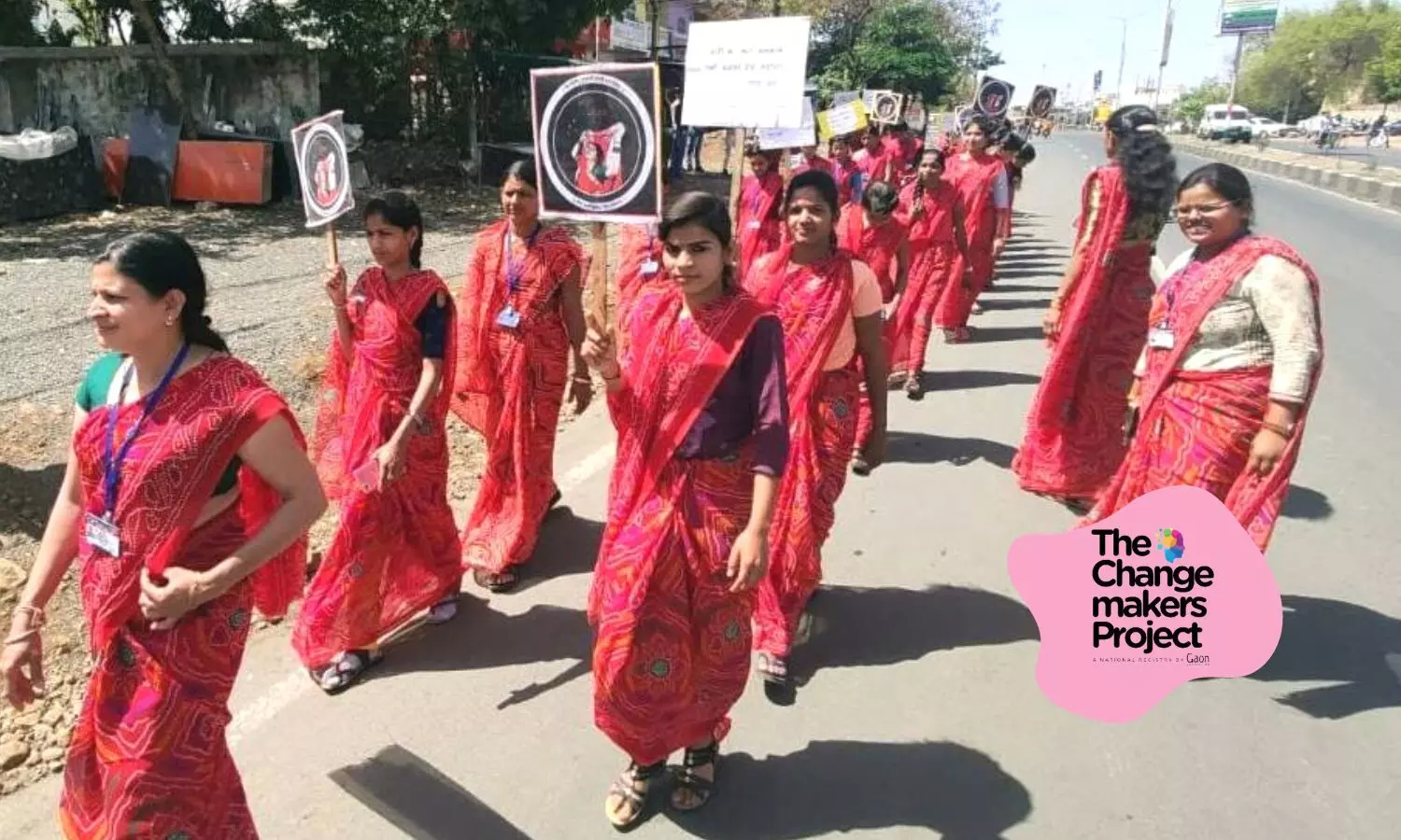 ​​An Army of Women — Lal Chunar — is Raising its Voice Against the Exploitative Natra-Jhagda Practice
