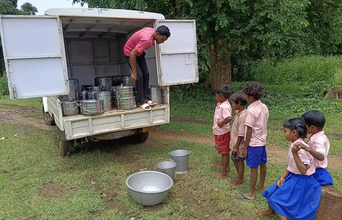 Jharkhand: Students Prefer Mid Day Meals to ISKCON-Run Kitchen in Jharkhand, Finds Survey