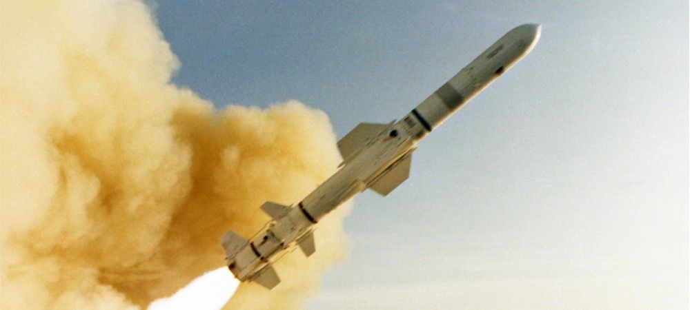 उत्तर कोरिया ने दागीं मिसाइलें, तीन जापान के जलक्षेत्र में गिरीं