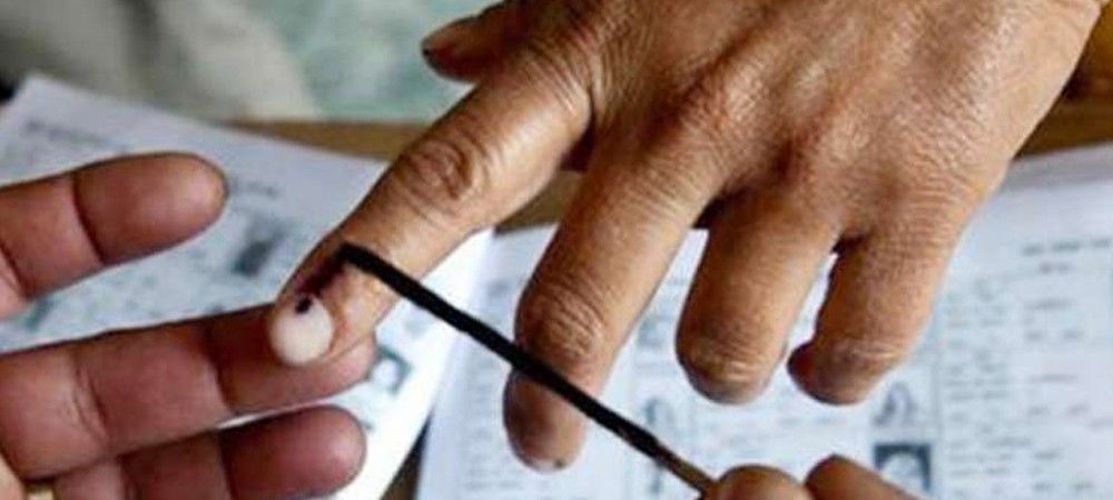 गुजरात चुनाव: दूसरे फेज की 93 सीटों के लिये मतदान शुरू