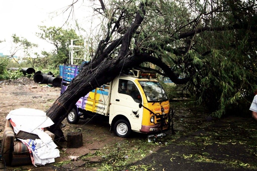 तमिलनाडु में तूफान ‘वरदा’ ने बरपाया कहर, 10 की मौत