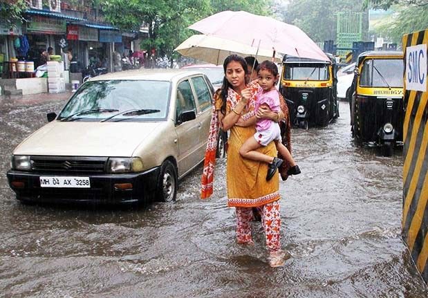 मानसून से खुशगवार हुई दिल्ली, बारिश के आसार