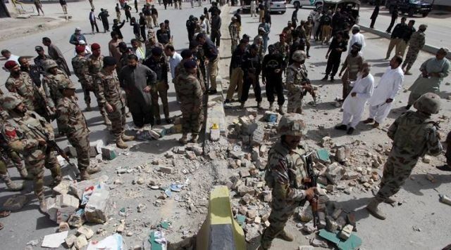 पाकिस्तान में दरगाह में आत्मघाती हमले के बाद कार्रवाई में 42 आतंकी मारे गए   