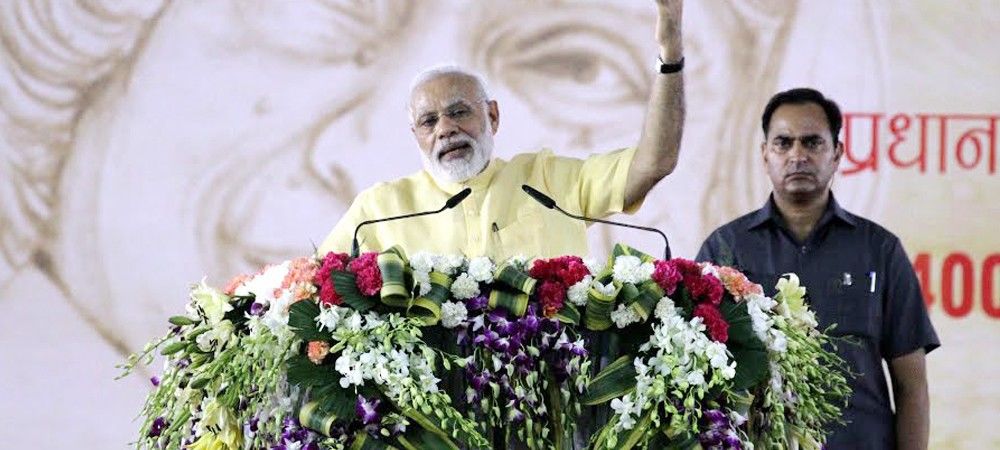 लखनऊ में प्रधानमंत्री मोदी ने कहा, आजादी के 75वें वर्ष में हर गरीब के पास हो घर
