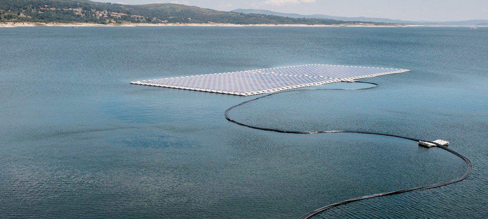 पुर्तगाल में लगाया गया विश्व का पहला जल सौर ऊर्जा संयंत्र, 100 घरों को पूरे साल देगा बिजली
