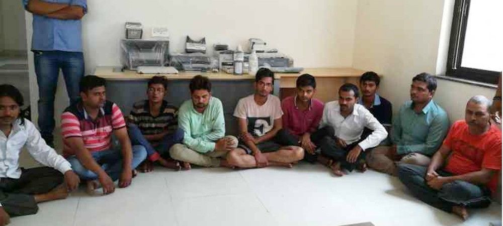 उत्तर प्रदेश मे फर्जी आधार कार्ड बनाने वाले गिरोह का पर्दाफाश, 10 गिरफ्तार