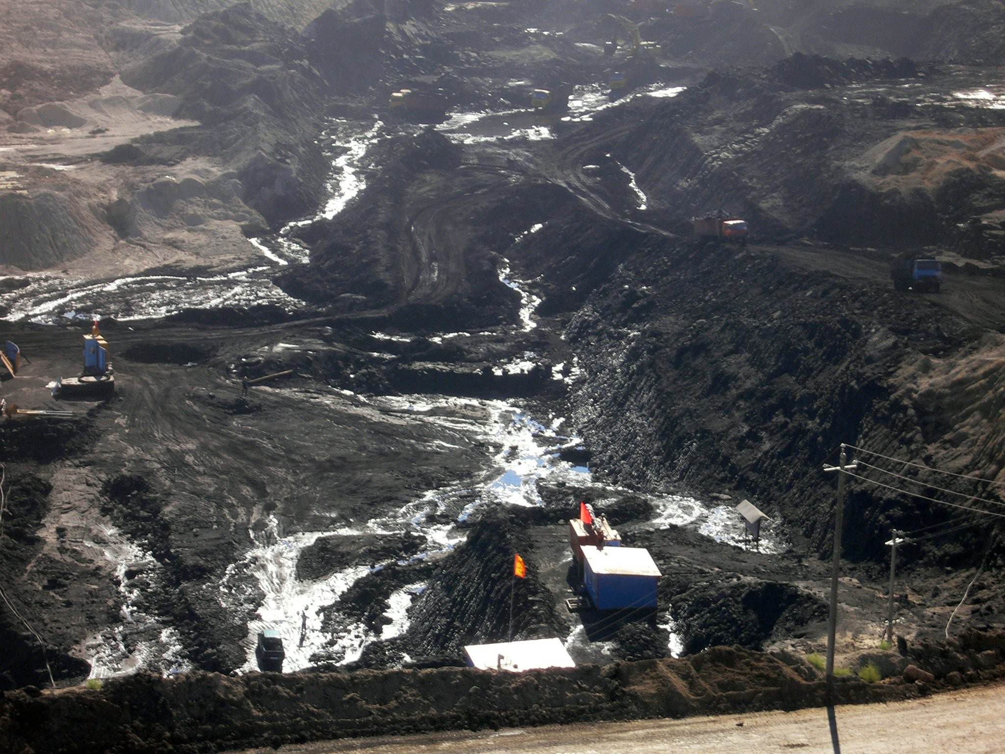 चीन की दो कोयला खानों में विस्फोट से 59 लोगों की मौत: रिपोर्ट 