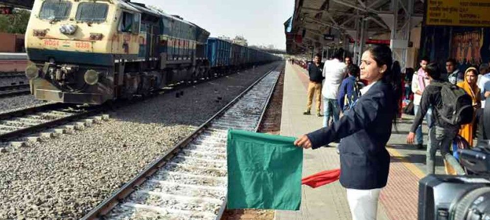 ये है राजस्थान का पहला ऐसा रेलवे स्टेशन जिसका संचालन कर रही हैं महिला कर्मचारी