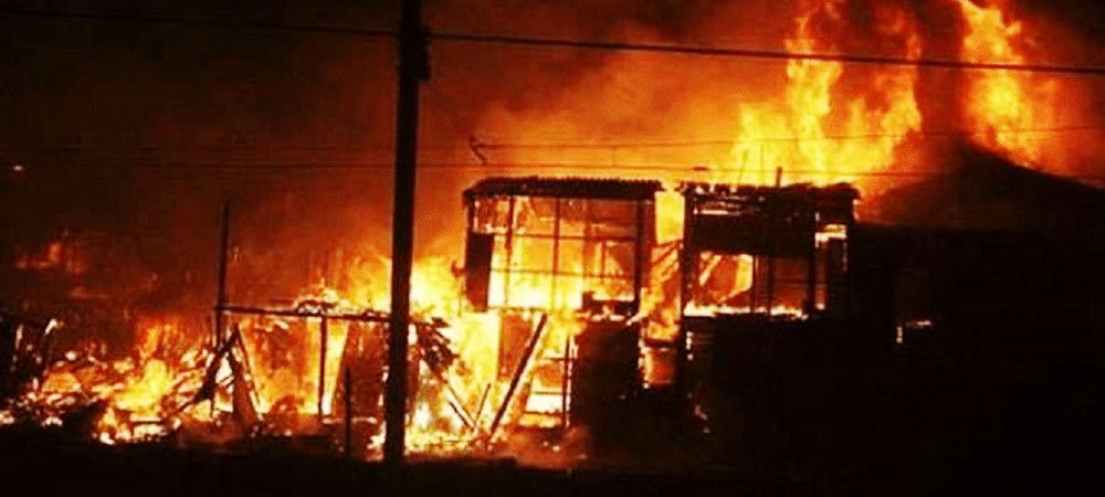कोलकाता में झुग्गियों में लगी आग, 2 लोगों की मौत