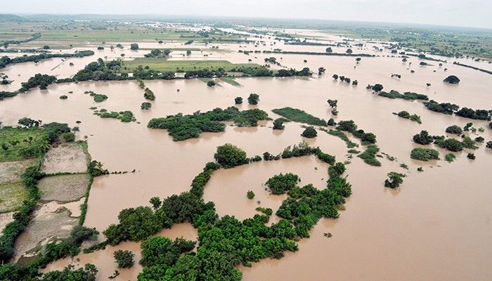 असम और बिहार में बाढ़ से बिगड़े हालात, मरने वालों की तादात हुई 72