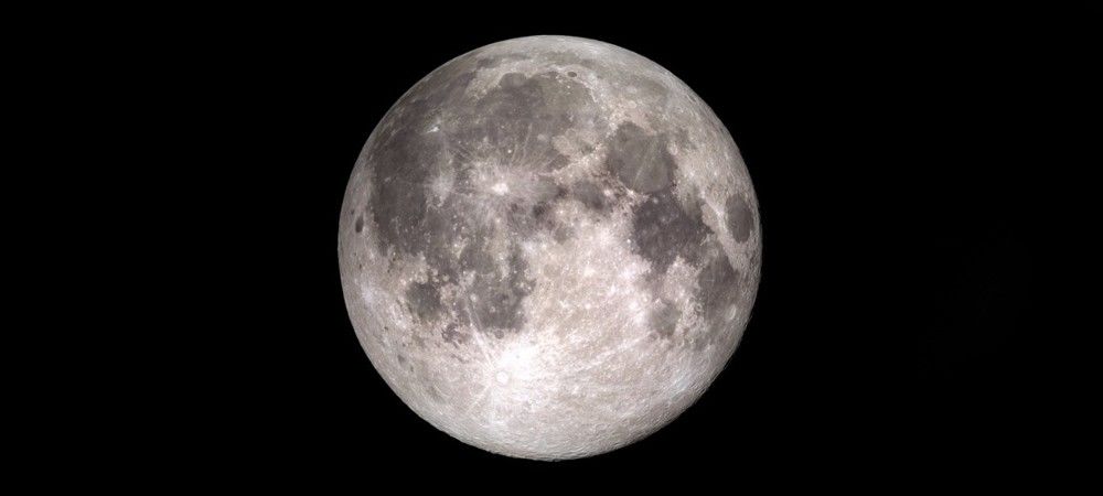 नासा ने गुरुपूर्णिमा पर पहली बार जारी की चांद की तस्वीर