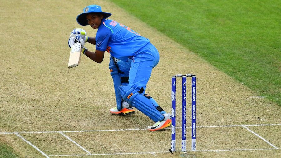 World Cup 2017: श्रीलंका को मिला 233 रनों का लक्ष्य, भारत  जीता तो सेमीफाइनल का रास्ता साफ