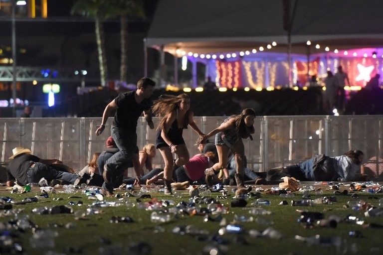 लास वेगास के कसीनो फायरिंग मामला, मृतकों की संख्या बढ़कर हुई 20, दो हमलावर ढेर