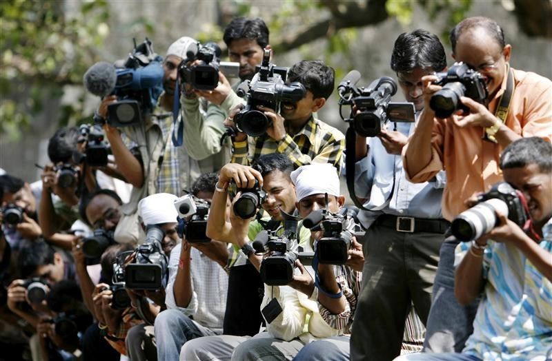 World Press Freedom Day: पिछले एक साल में बढ़े पत्रकारों पर हमले, कम हुई मीडिया की स्वतंत्रता