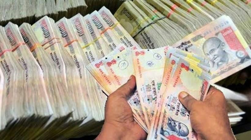 कानपुर: रात भर चली नोटों की गिनती में अभी तक 96 करोड़ 62 लाख रुपए बरामद 