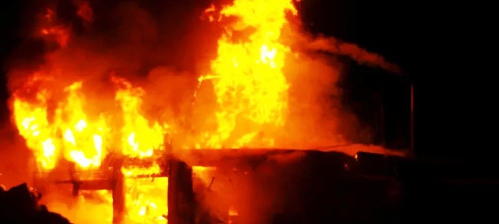 दिल्ली में आग से 80 दुकानें खाक