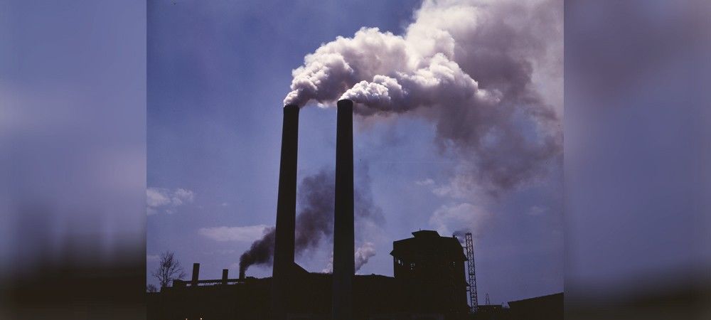 गंभीर स्तर तक पहुंच चुका है वायु प्रदूषण, रहें सावधान