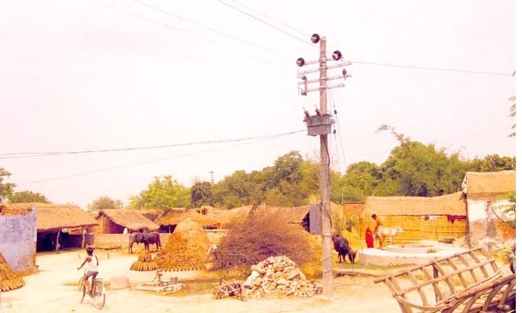 एक हफ्ते में देश के 314 गाँवों में पहुंची बिजली