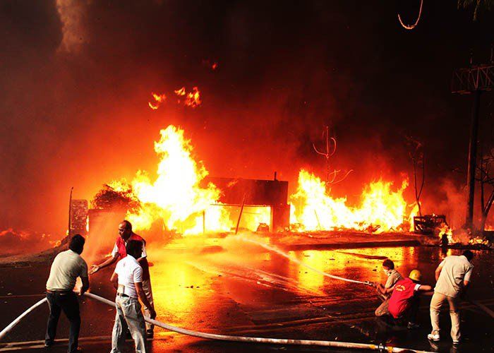 महाराष्ट्र के गोंदिया शहर में होटल बिंदल में  आग, सो रहे छह लोगों  की मौत  