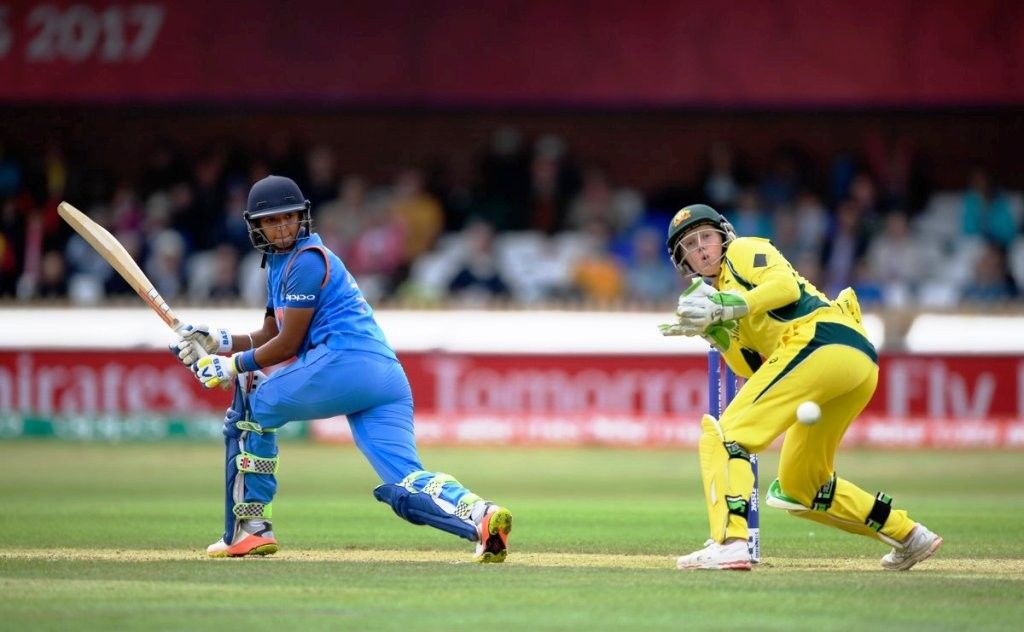 हरमनप्रीत कौर के नाबाद 171 रनों से भारत ने आस्ट्रेलिया को दी कड़ी चुनौती  