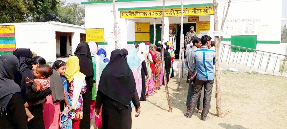 उत्तर प्रदेश के इस गाँव की महिलाओं ने आजादी के बाद पहली बार किया मतदान