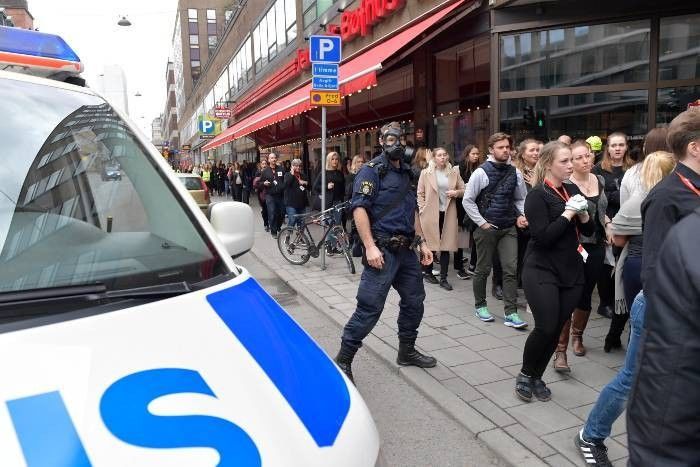 स्वीडन में आतंकी हमला : तीन लोगों की मौत, पीएम नरेंद्र मोदी ने कहा, भारत स्वीडन के साथ