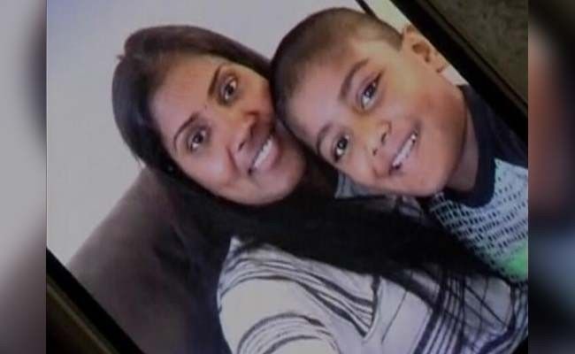 अमेरिका में महिला और उसके बेटे की हत्या के पीछे के इरादे का पता नहीं चला  