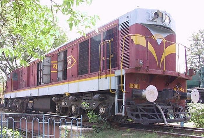 भारत-म्यांमार रेलवे के बीच डीज़ल इलेक्ट्रिक इंजन के लिए करार