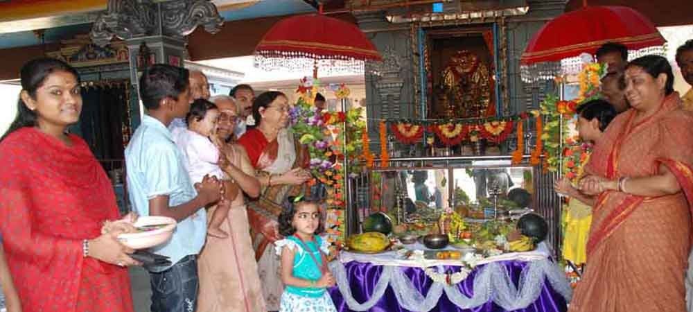 तमिल वासियों ने हर्षोल्लास से मनाया नववर्ष 