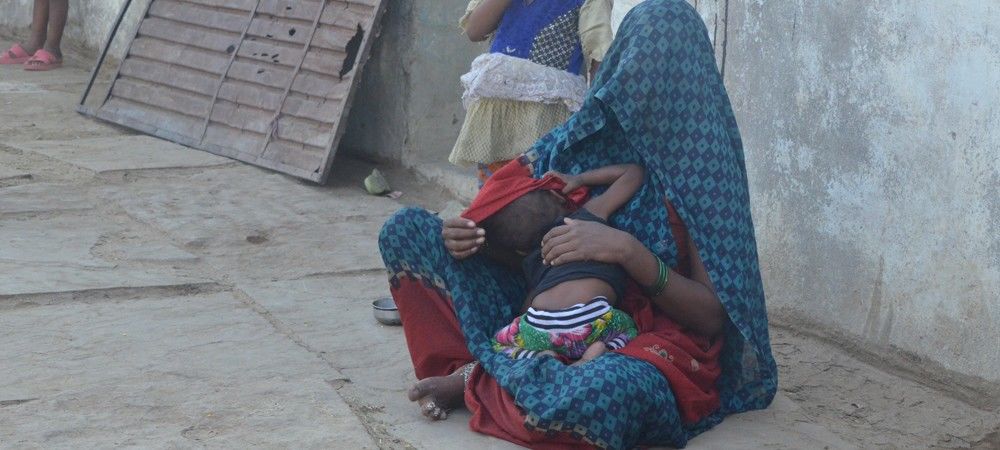 स्तनपान को लेकर जागरूक हो रही ग्रामीण महिलाएं