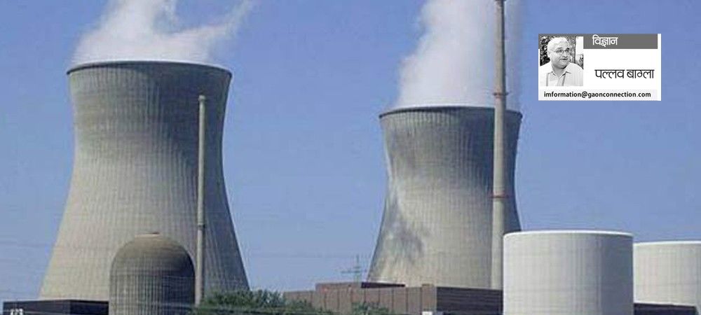 दो परमाणु रिएक्टरों को हुए ‘चेचक’ की जांच कर रहे वैज्ञानिक