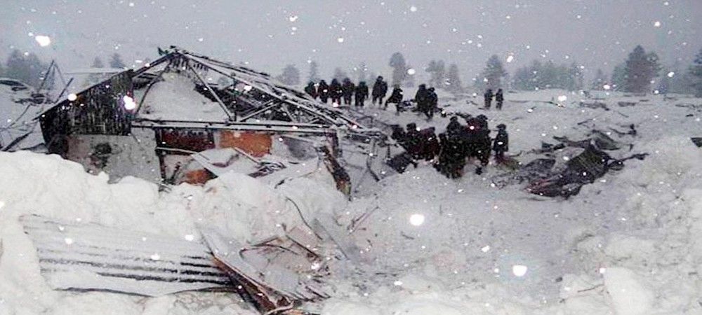 जम्मू-कश्मीर हिमस्खलन : बटालिक सेक्टर में तीन सैनिकों की मौत 
